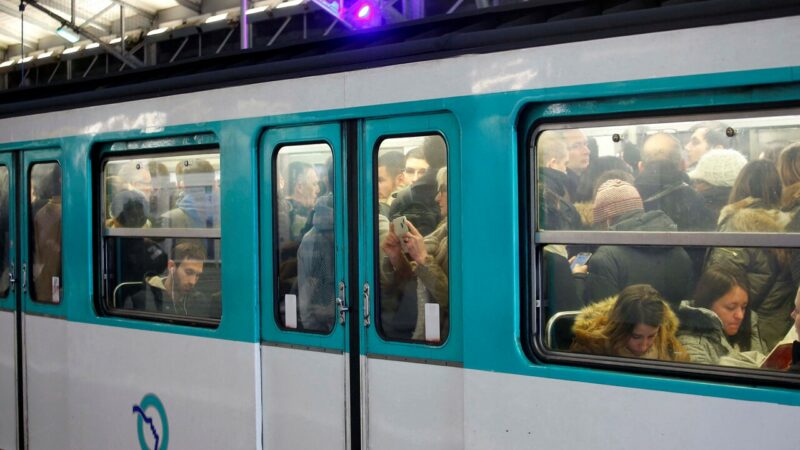 Les Objets Insolites le plus oubliés dans le Train Parisiens